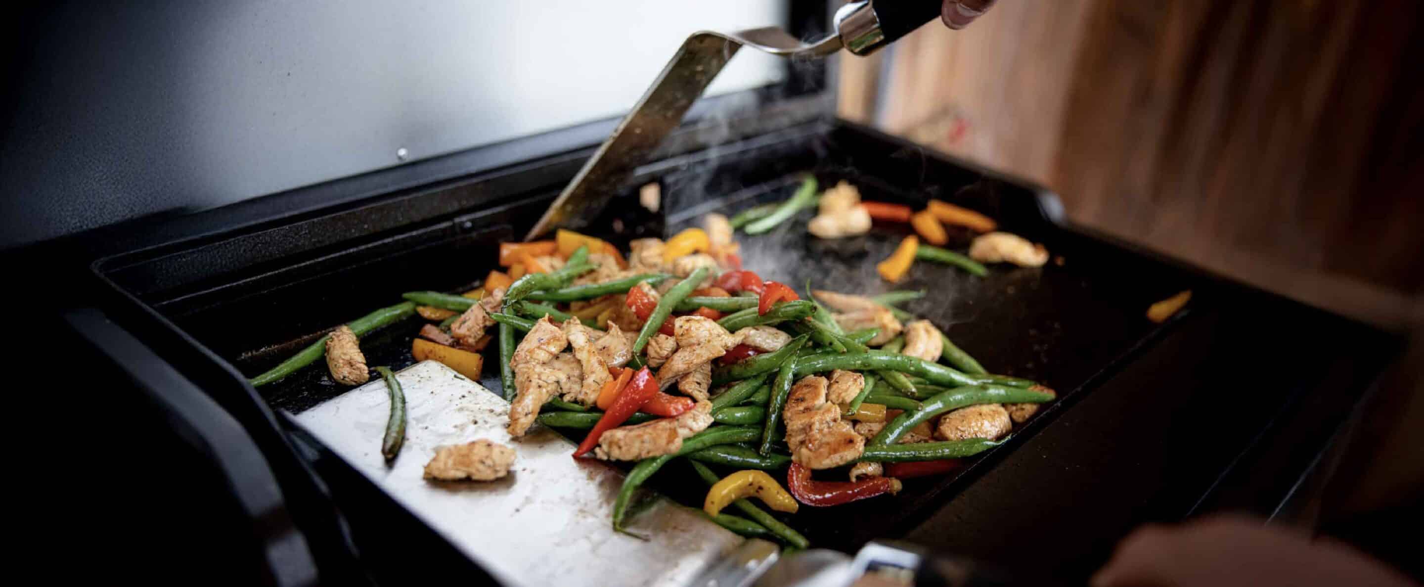 Does a griddle need to be seasoned?